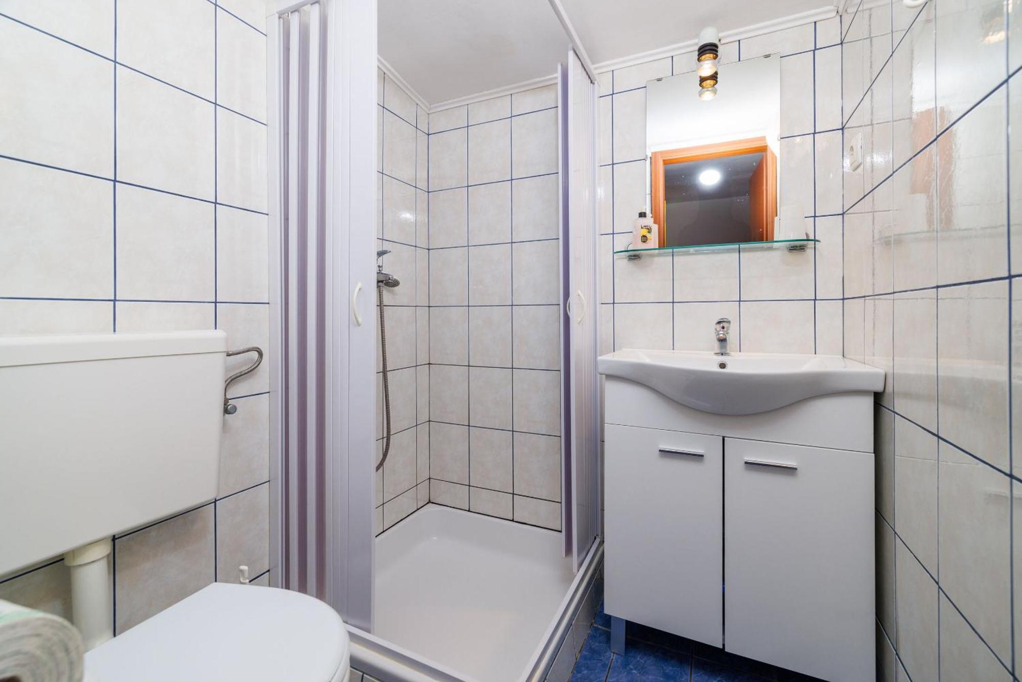 Apartments And Room Mirjana Dramalj Buitenkant foto